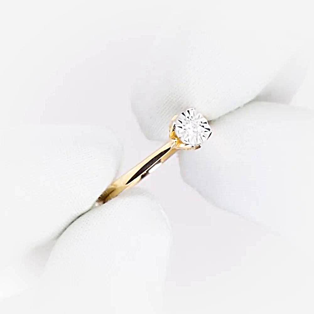 Кольцо с бриллиантом из красного золота 585 пробы Кольцо с бриллиантом из красного золота 585 пробы