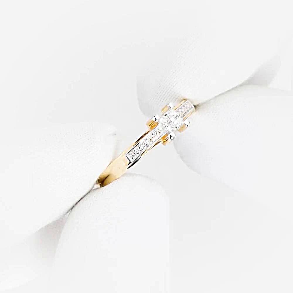 Кольцо с бриллиантами из красного золота 585 пробы Кольцо с бриллиантами из красного золота 585 пробы