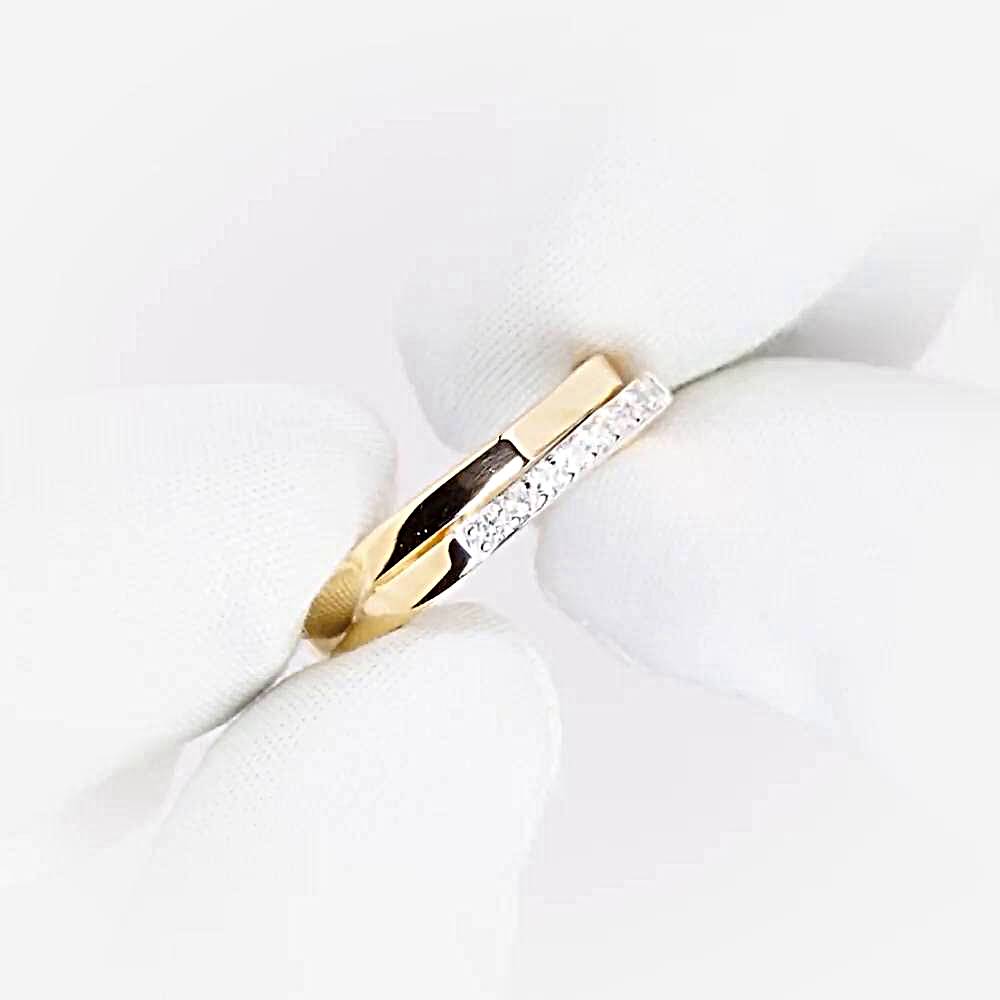 Кольцо с бриллиантами из красного золота 585 пробы Кольцо с бриллиантами из красного золота 585 пробы