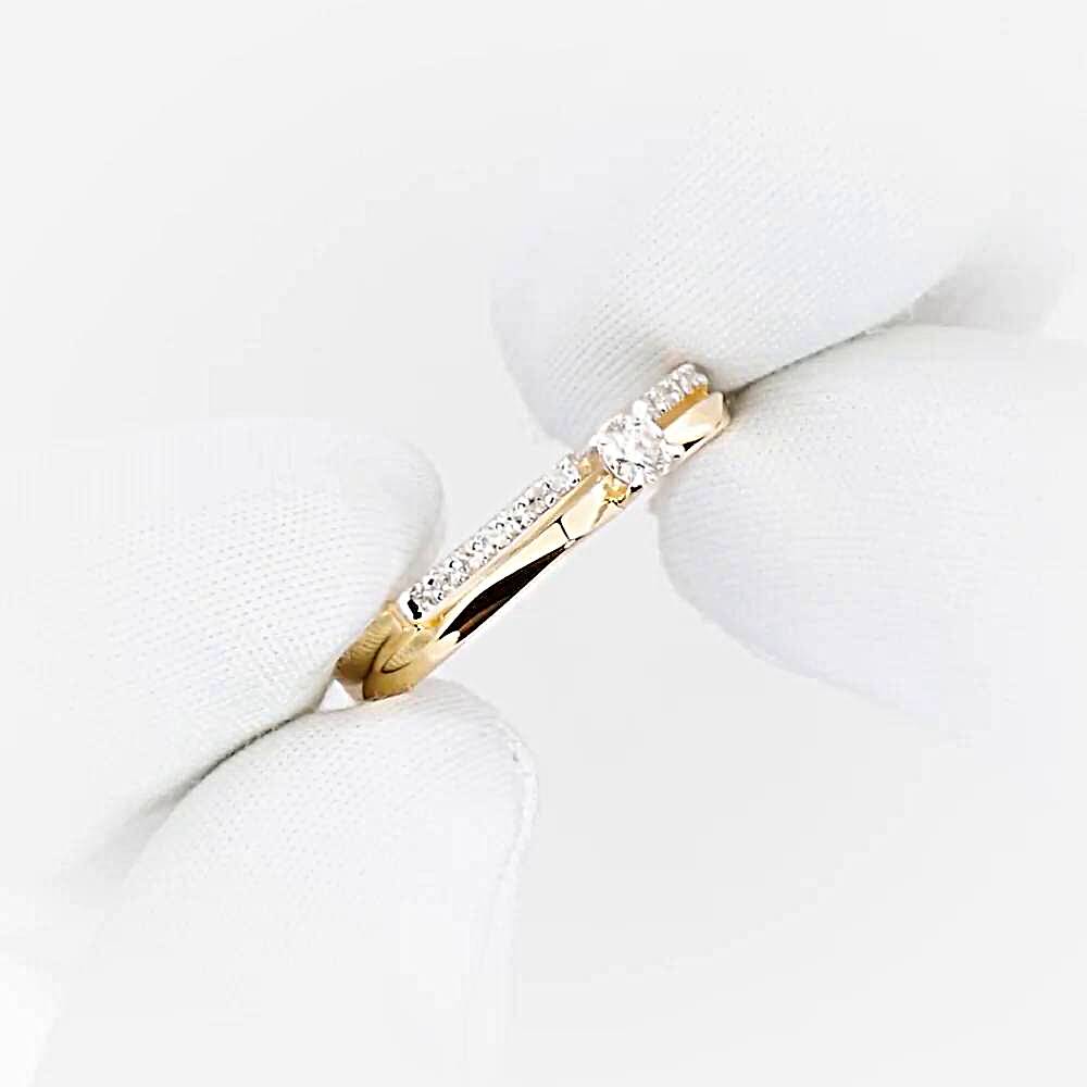 Кольцо с бриллиантами из красного золота 585 пробы Кольцо с бриллиантами из красного золота 585 пробы