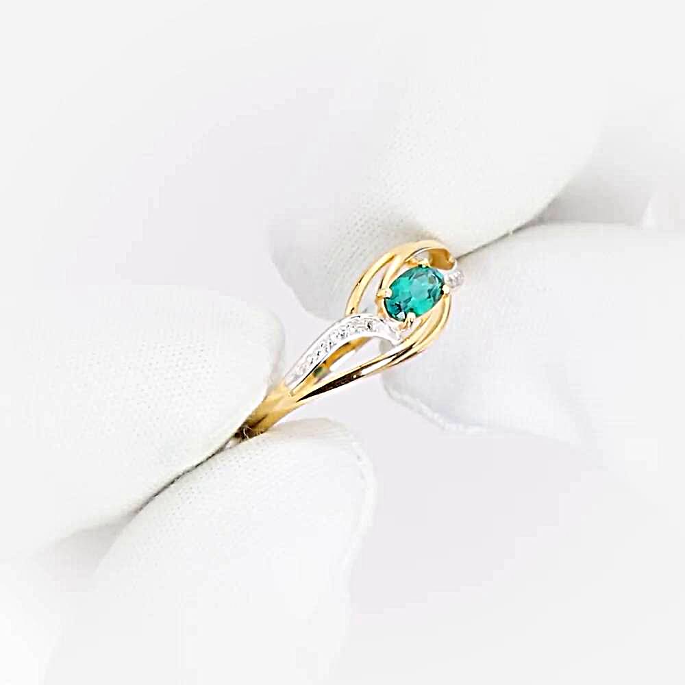 Кольцо с гидротермальным изумрудом и бриллиантами из красного золота 375 пробы 1