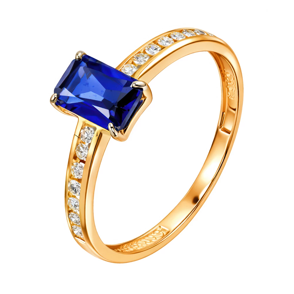 Кольцо с сапфиром синтетическим и бриллиантами из красного золота 375 пробы