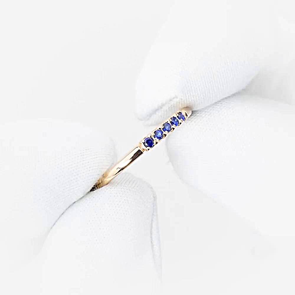 Кольцо с сапфирами синтетическими из красного золота 375 пробы