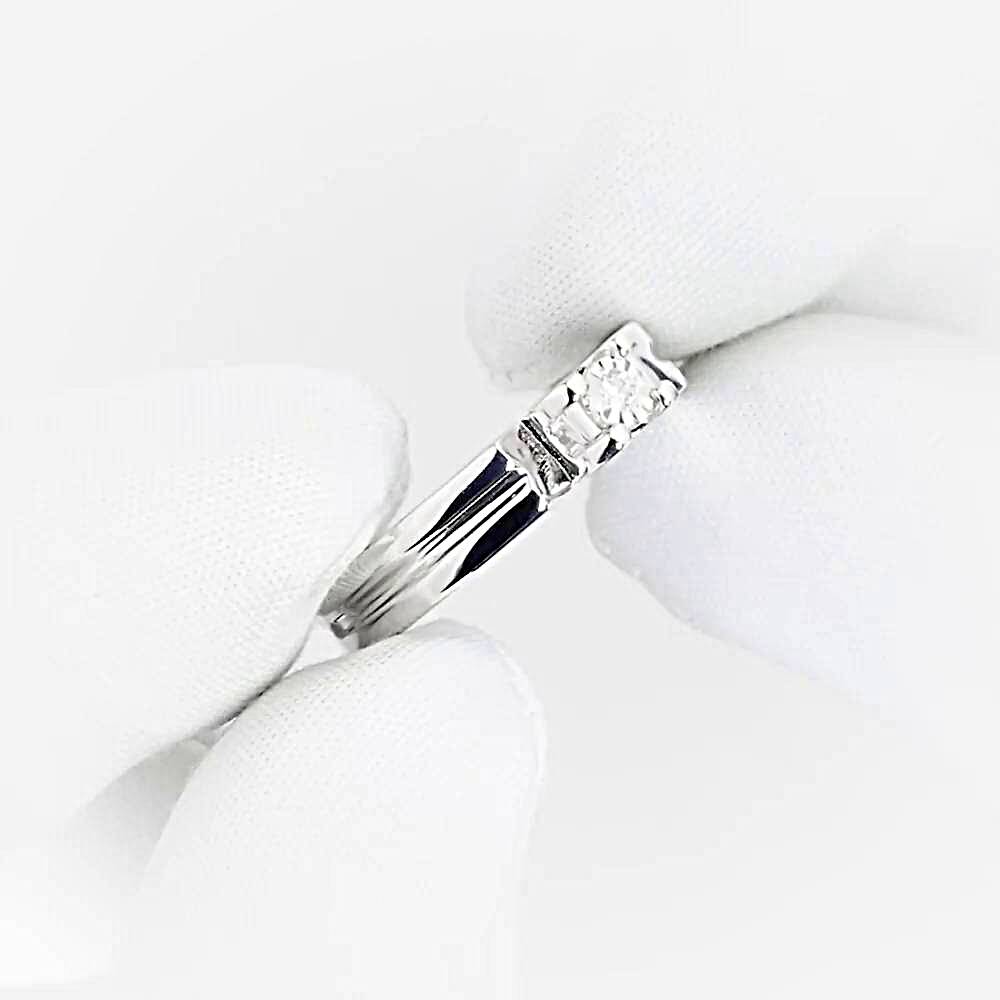 Кольцо с бриллиантом из белого золота 585 пробы