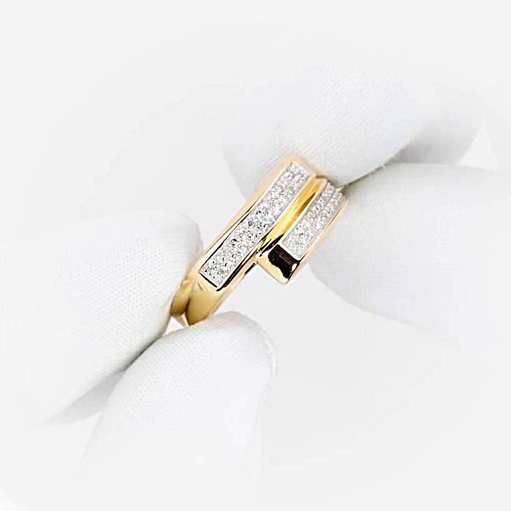 Кольцо с бриллиантами из красного золота 585 пробы