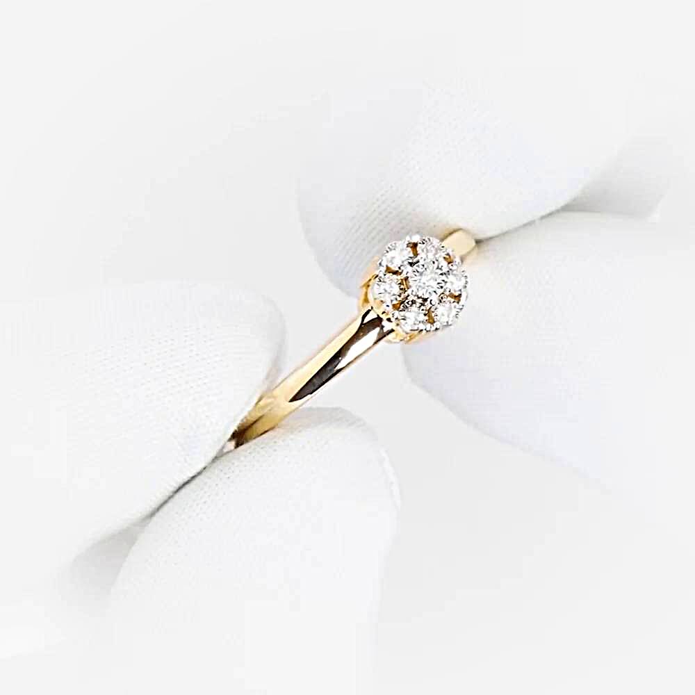 Кольцо с бриллиантами из красного золота 585 пробы Кольцо с бриллиантами из красного золота 585 пробы