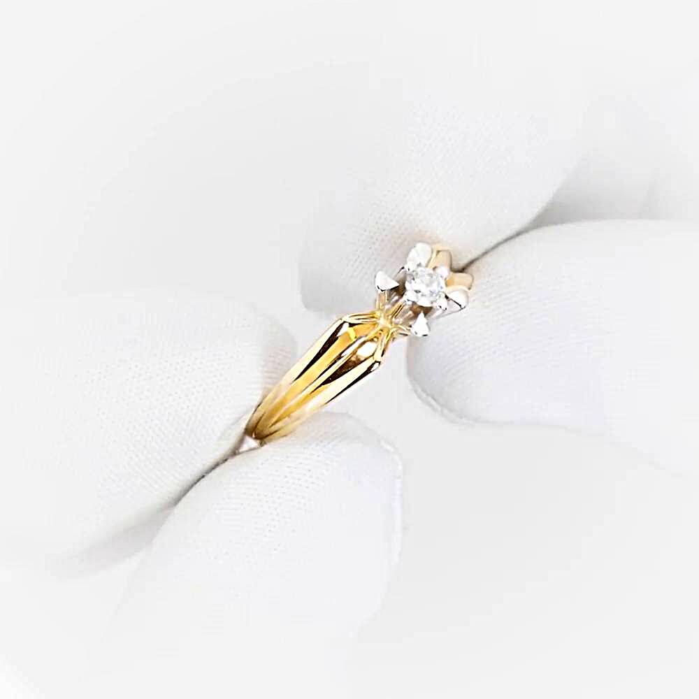 Кольцо с бриллиантом из красного золота 585 пробы 1