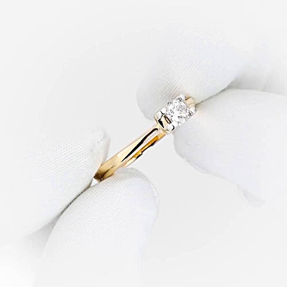 Кольцо с бриллиантом из красного золота 585 пробы