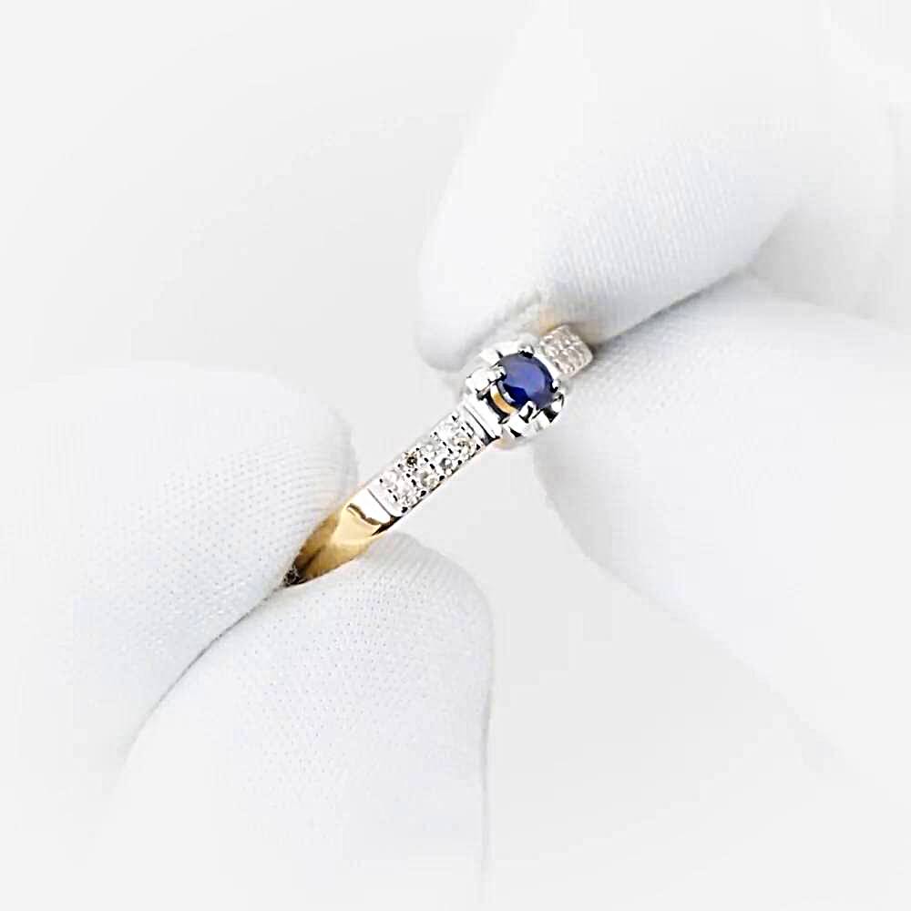 Кольцо с сапфирами и бриллиантами из красного золота 585 пробы