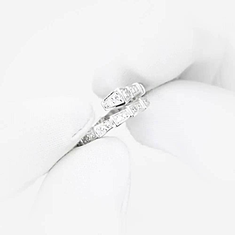 Кольцо  Змея с бриллиантами из белого золота 585 пробы