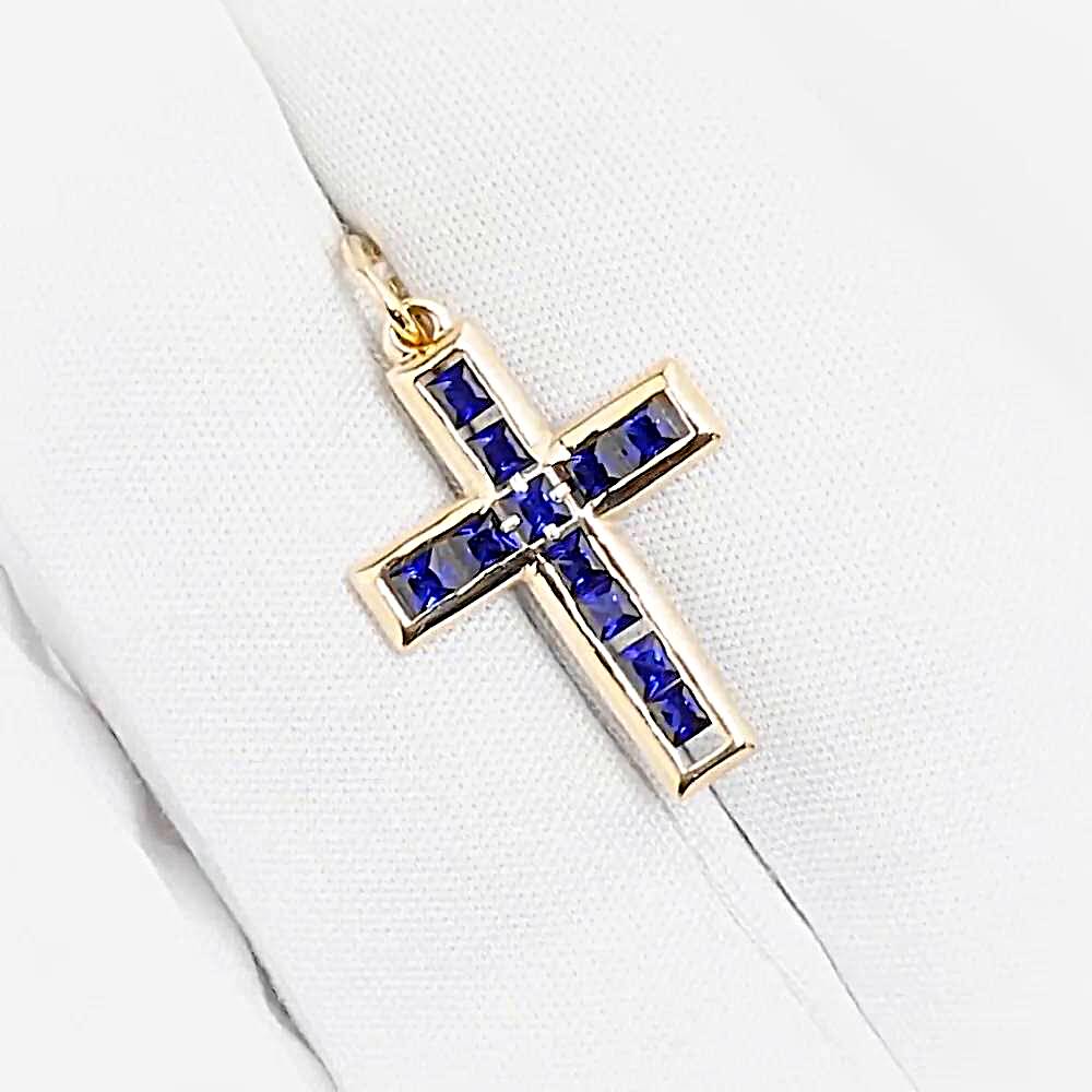 Крестик с сапфирами синтетическими из красного золота 375 пробы