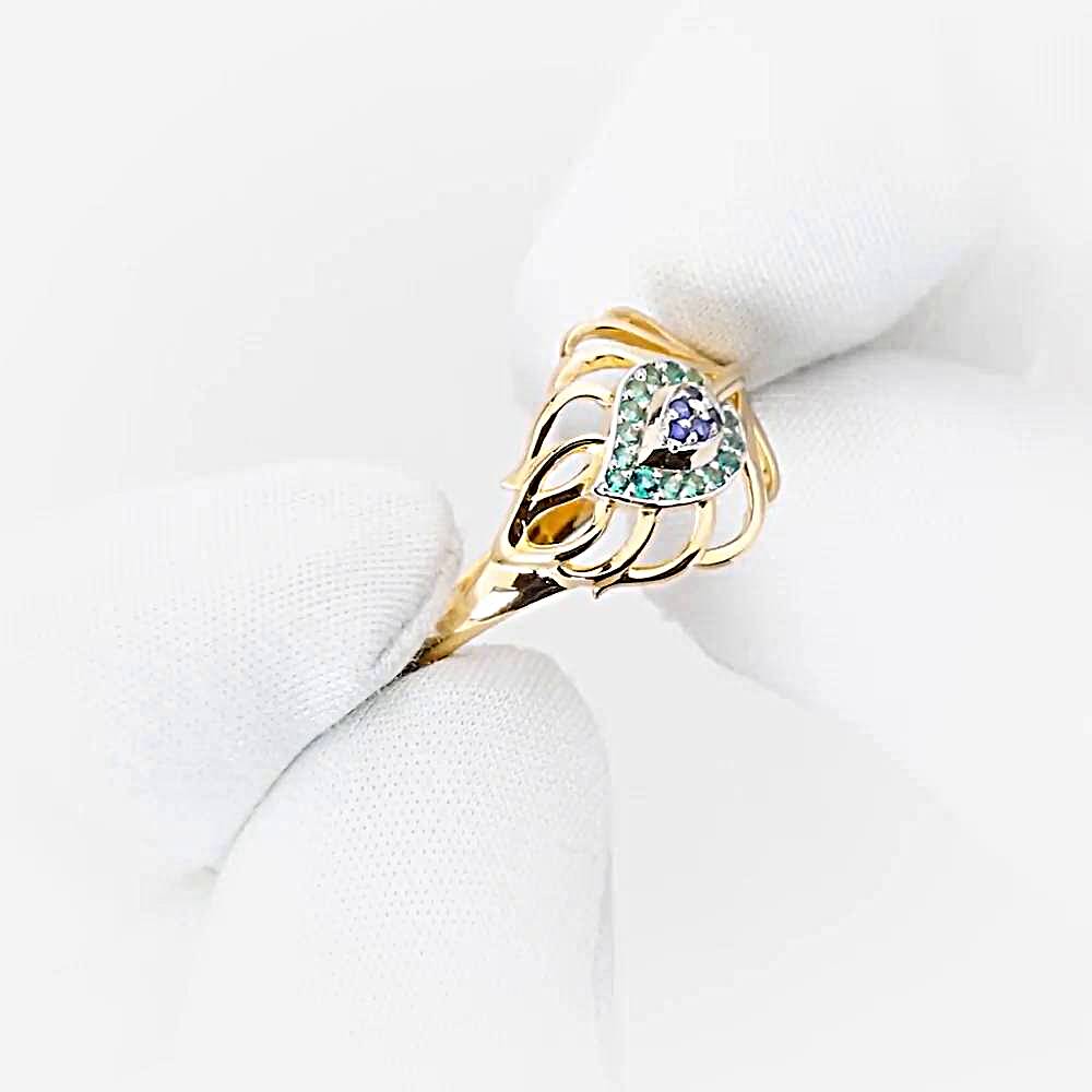 Кольцо с изумрудом синтетическим и сапфирами из красного золота 585 пробы