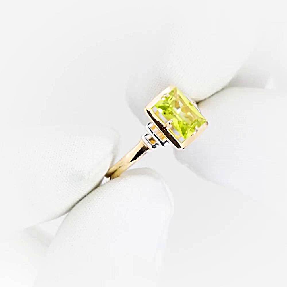 Кольцо с хризолитом из красного золота 585 пробы 1