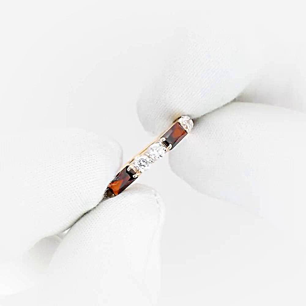 Кольцо с гранатами и фианитами из красного золота 375 пробы 1