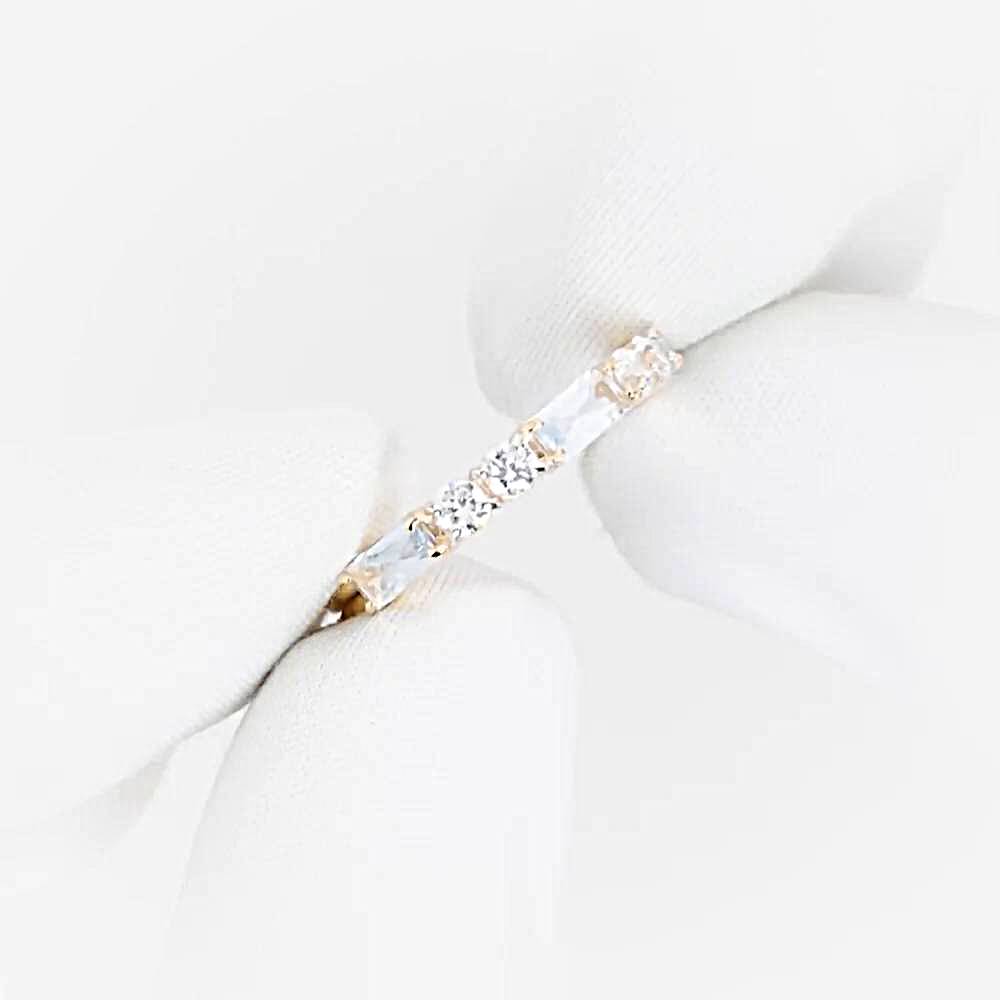 Кольцо с топазами и фианитами из красного золота 375 пробы Кольцо с топазами и фианитами из красного золота 375 пробы