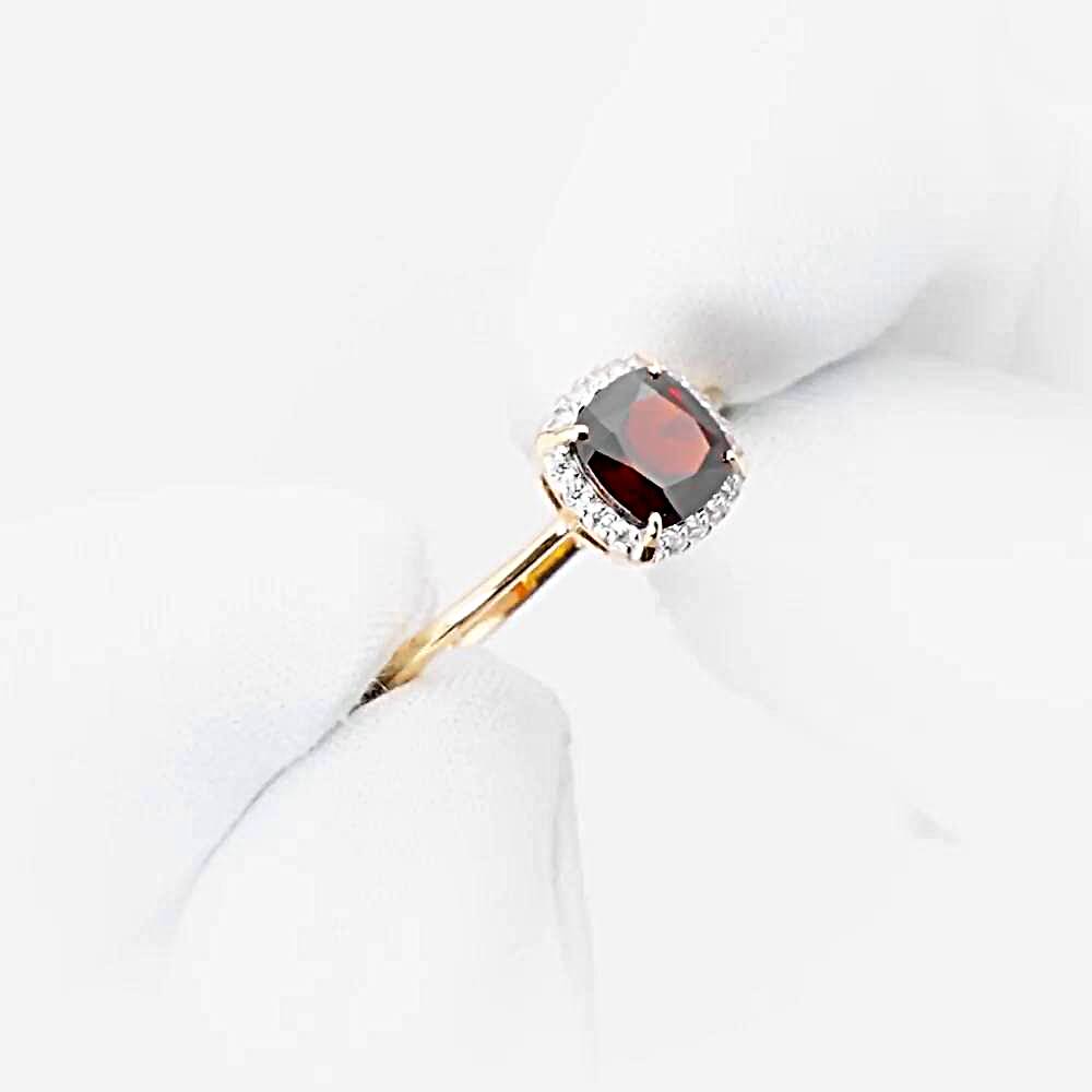 Кольцо с гранатами и фианитами из красного золота 585 пробы