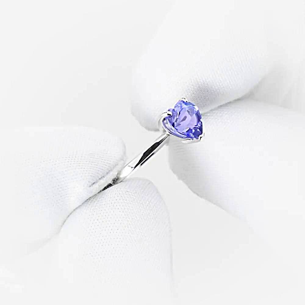 Кольцо с танзанитом из белого золота 585 пробы