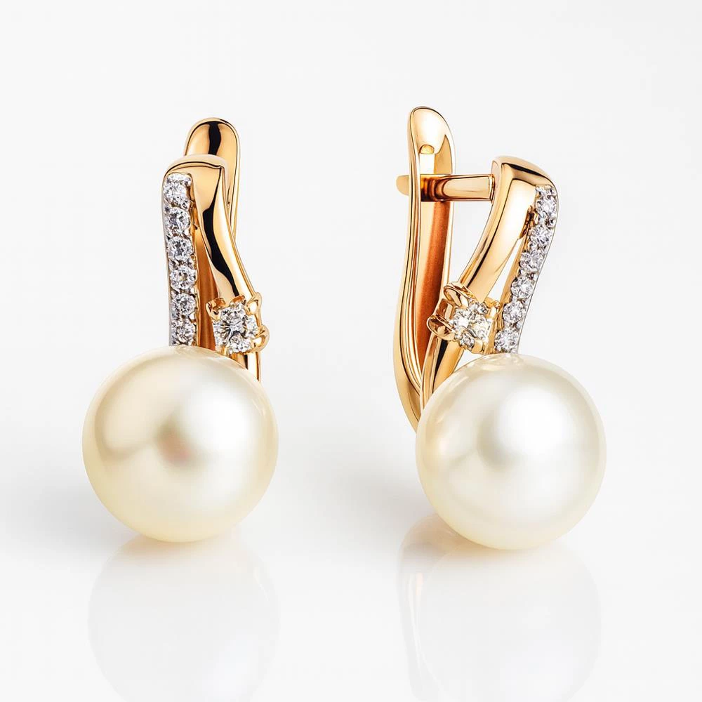 Серьги с культивированным жемчугом и фианитами из красного золота 585 пробы