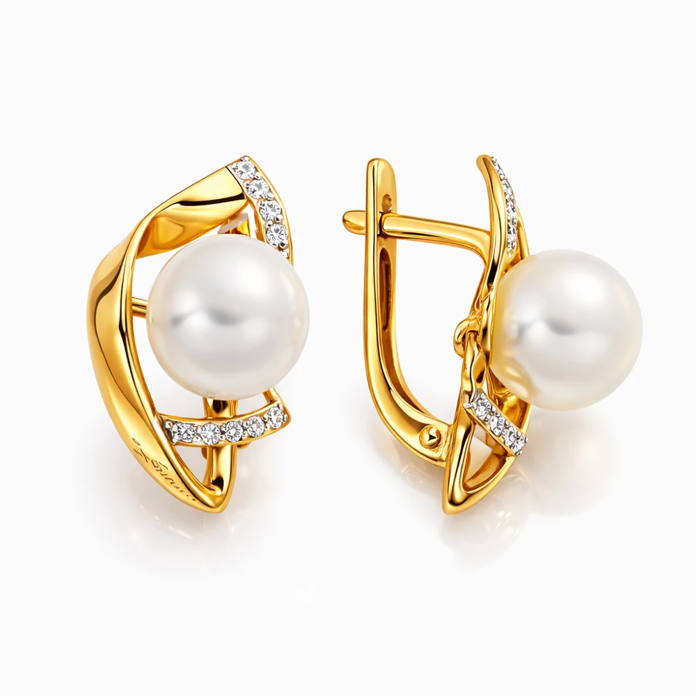 Серьги с культивированным жемчугом и фианитами из красного золота 585 пробы Серьги с культивированным жемчугом и фианитами из красного золота 585 пробы