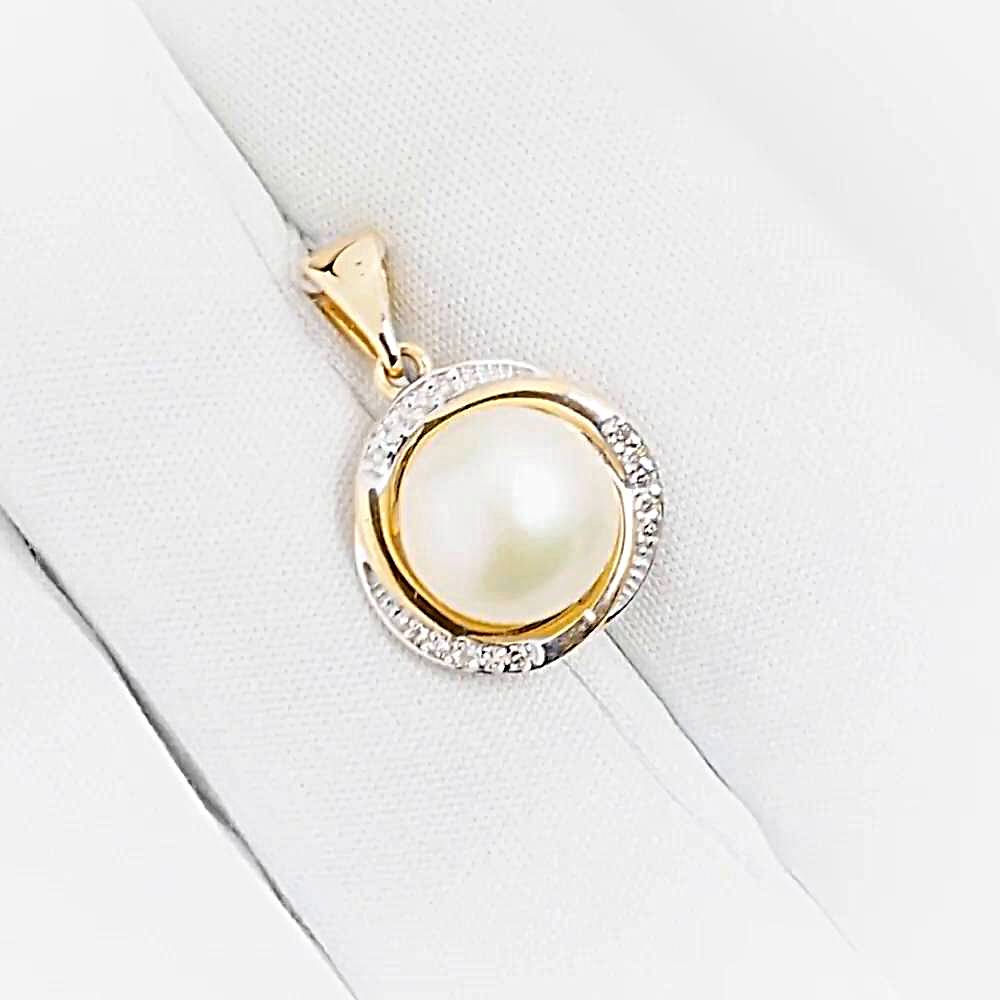 Подвес с культивированным жемчугом и бриллиантами из красного золота 585 пробы