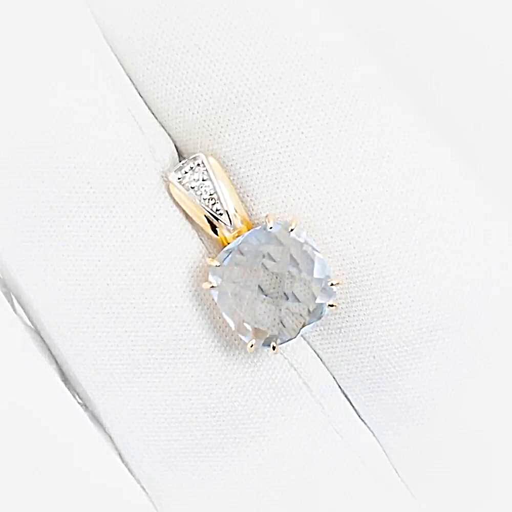 Подвес с топазами и бриллиантами из красного золота 585 пробы