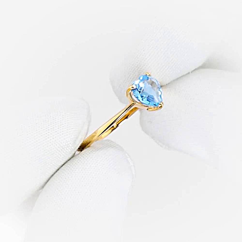 Кольцо с топазом из красного золота 375 пробы