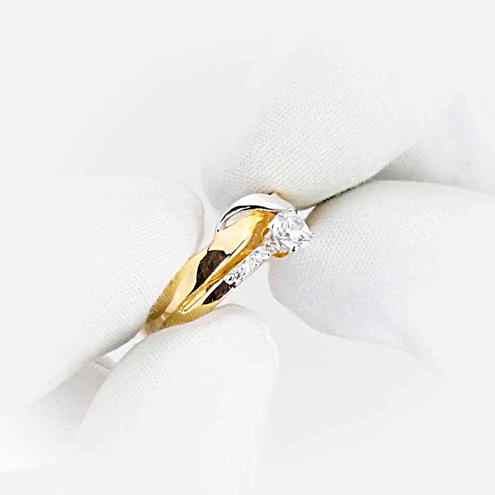 Кольцо с фианитами из красного золота 585 пробы 1