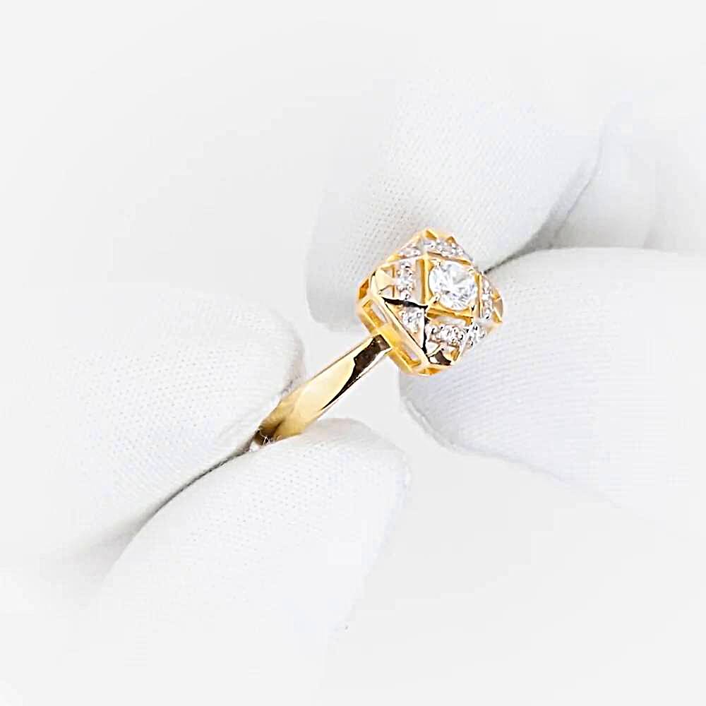 Кольцо с фианитами из красного золота 585 пробы 1