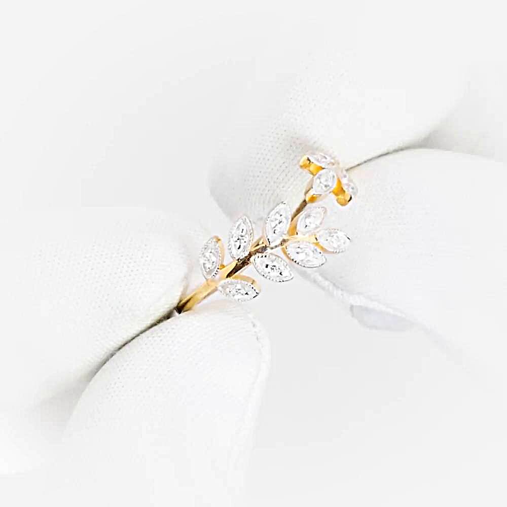 Кольцо с фианитами из красного золота 585 пробы 1