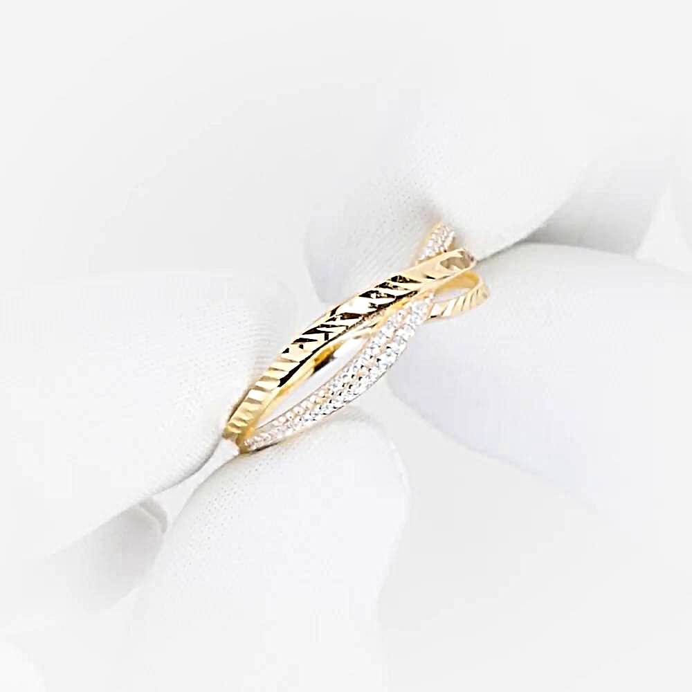 Кольцо с фианитами из красного золота 585 пробы Кольцо с фианитами из красного золота 585 пробы