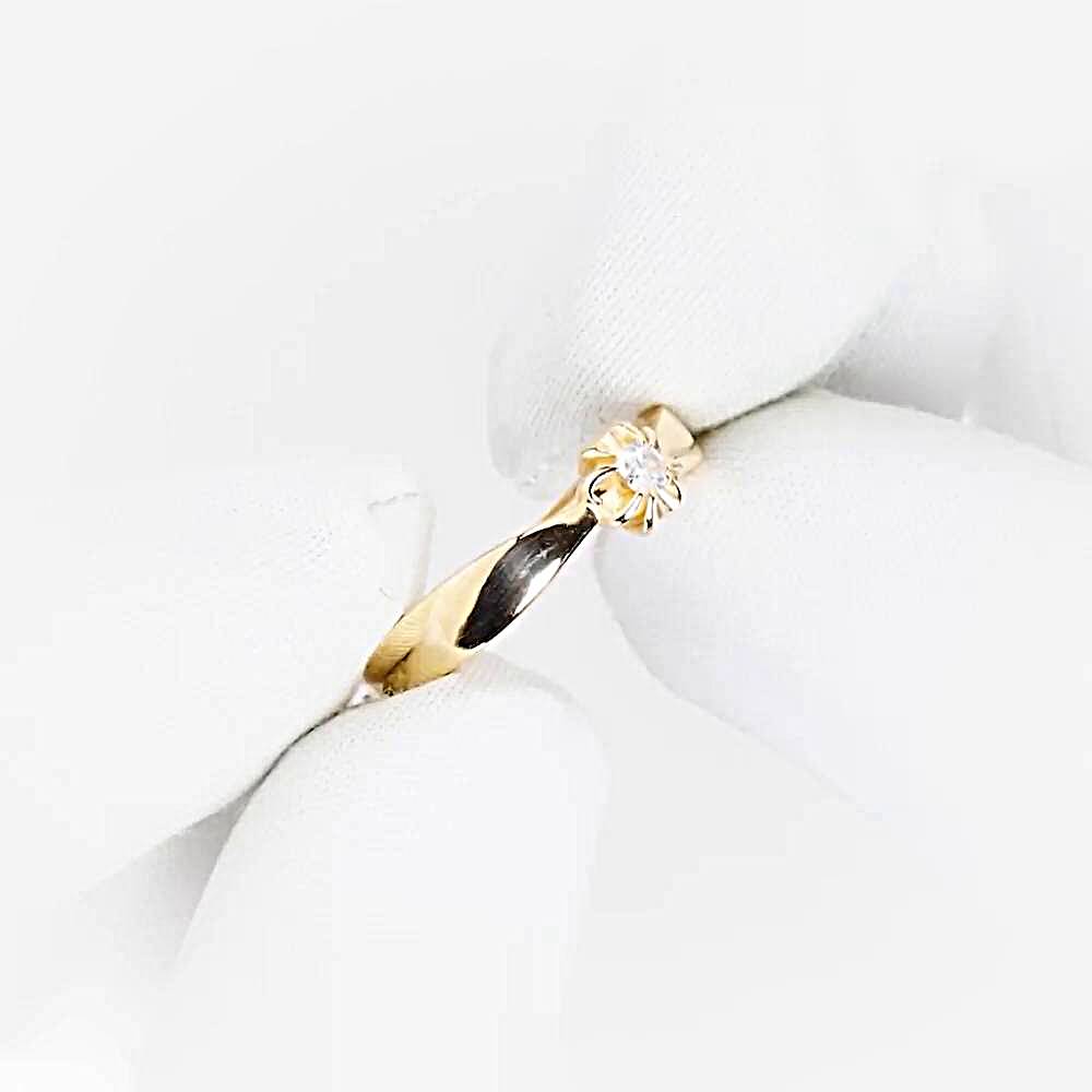 Кольцо с фианитом из красного золота 375 пробы 1