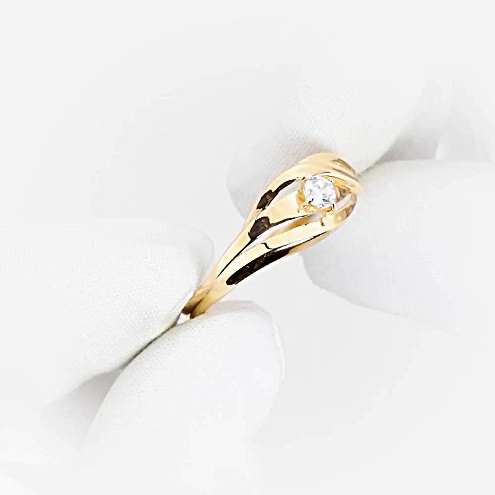 Кольцо с фианитом из красного золота 585 пробы 1