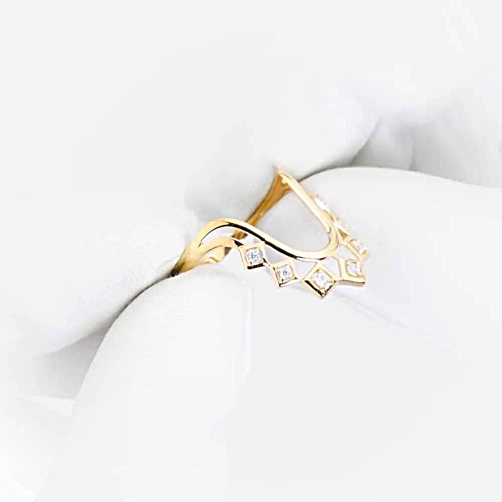 Кольцо с фианитами из красного золота 585 пробы 1