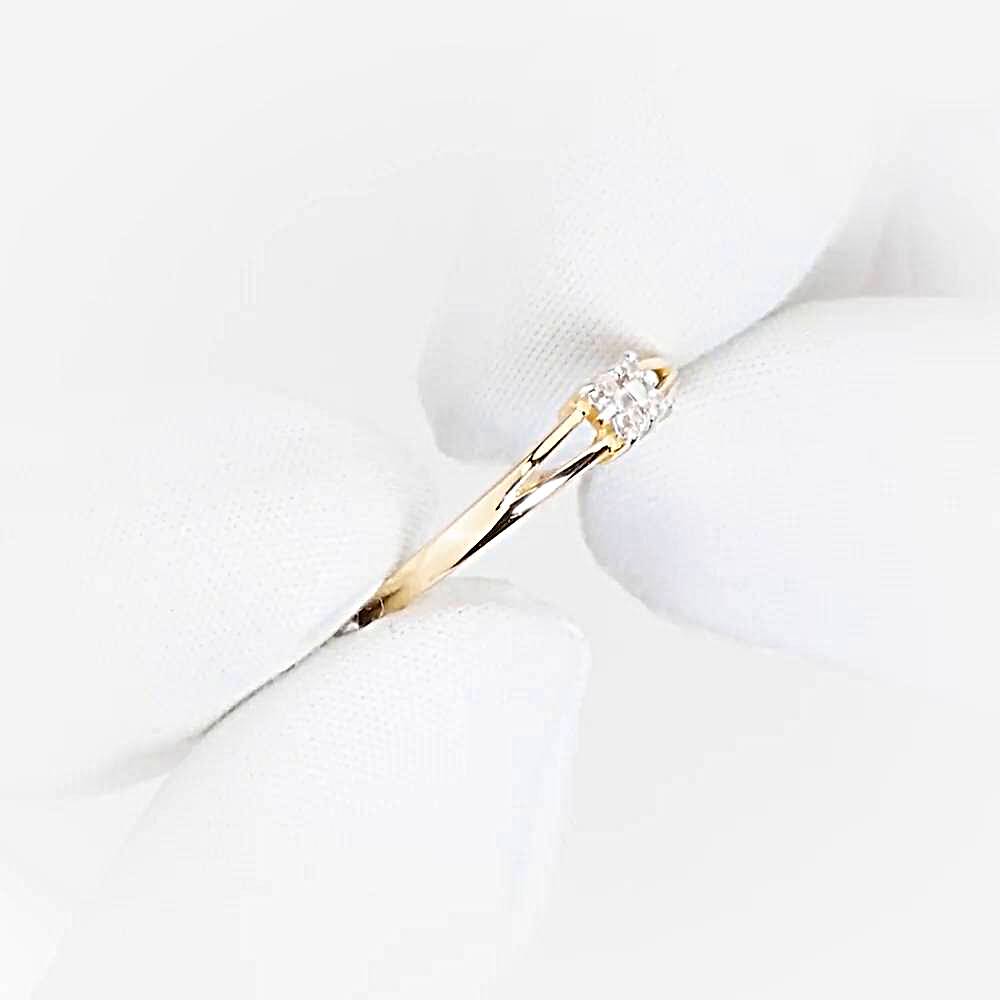 Кольцо с фианитами из красного золота 585 пробы