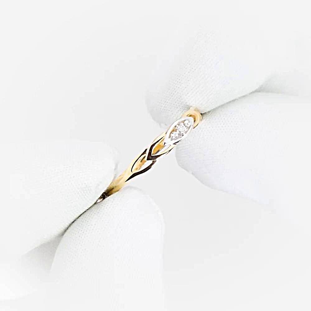 Кольцо с фианитами из красного золота 585 пробы