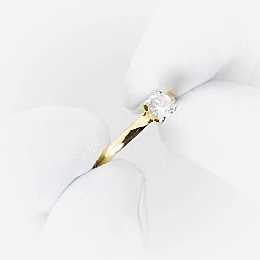 Кольцо с фианитом из желтого золота 585 пробы