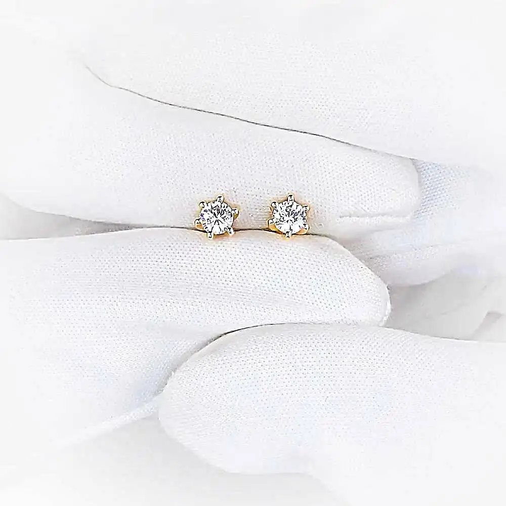 Серьги с фианитами из красного золота 375 пробы 2
