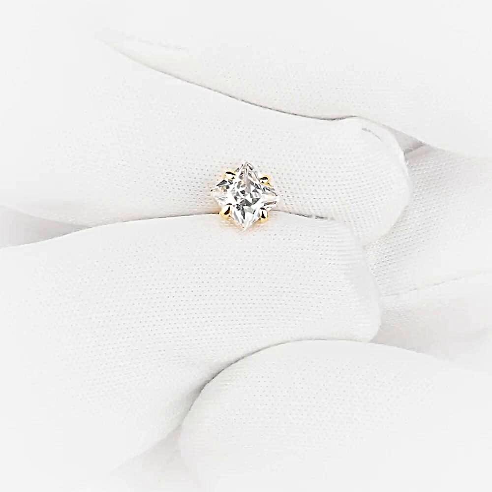 Серьга с фианитом из красного золота 375 пробы