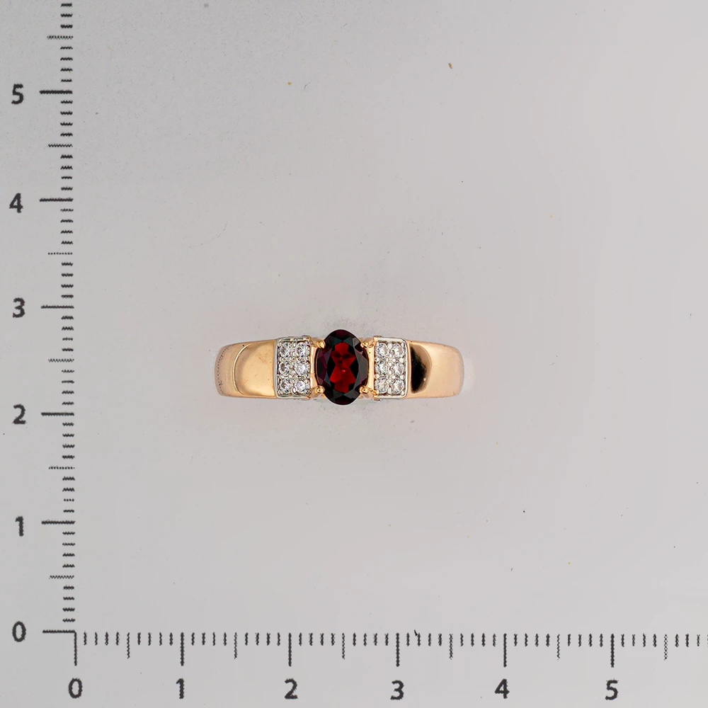 Кольцо с гранатом из красного золота 585 пробы