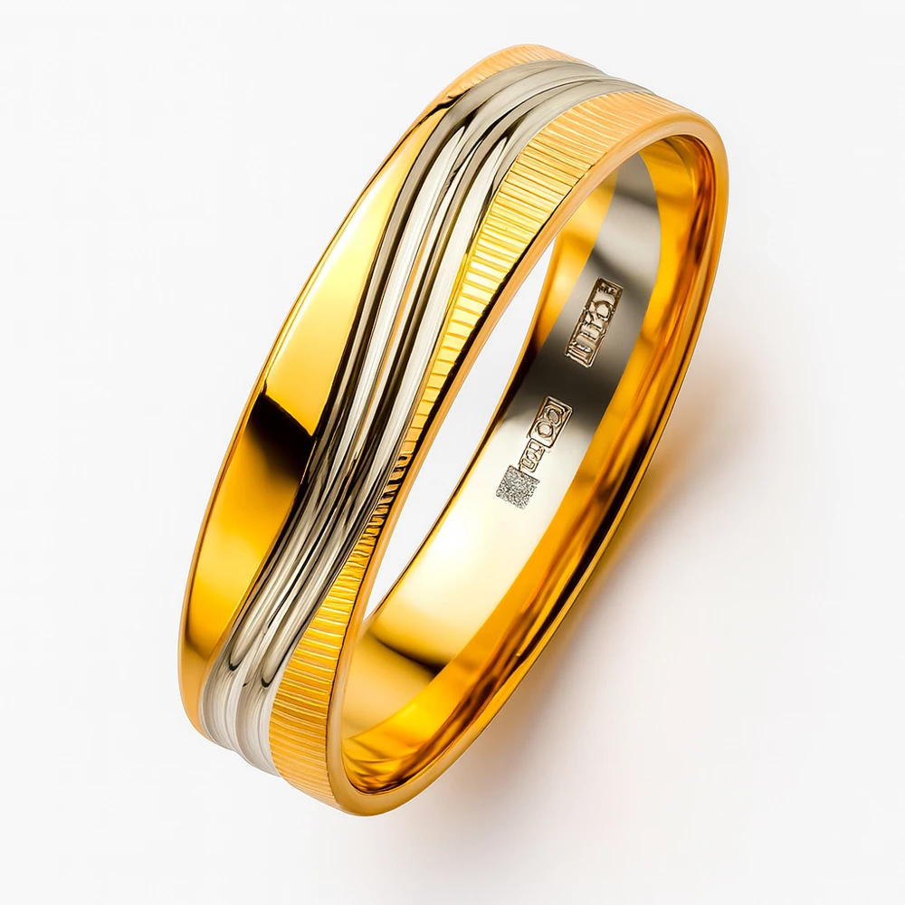 Кольцо обручальное из комбинированного золота 585 пробы Кольцо обручальное из комбинированного золота 585 пробы