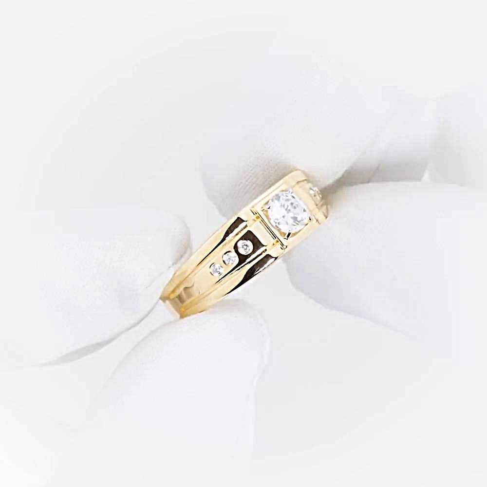 Кольцо с фианитами из красного золота 585 пробы 1