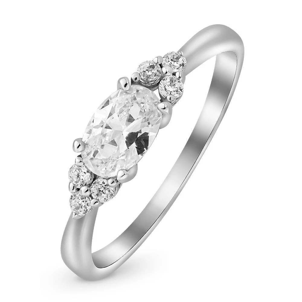 Кольцо с фианитами из серебра 925 пробы