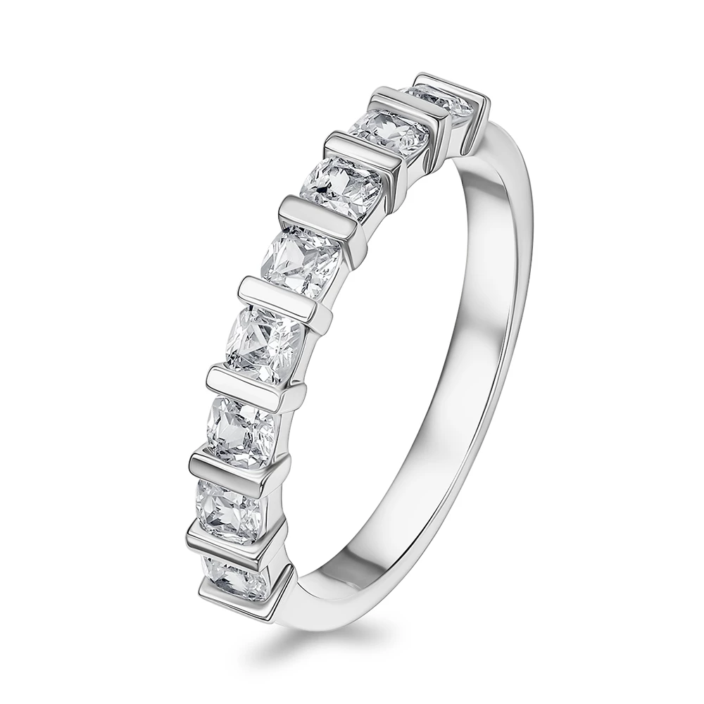 Кольцо с фианитами из серебра 925 пробы