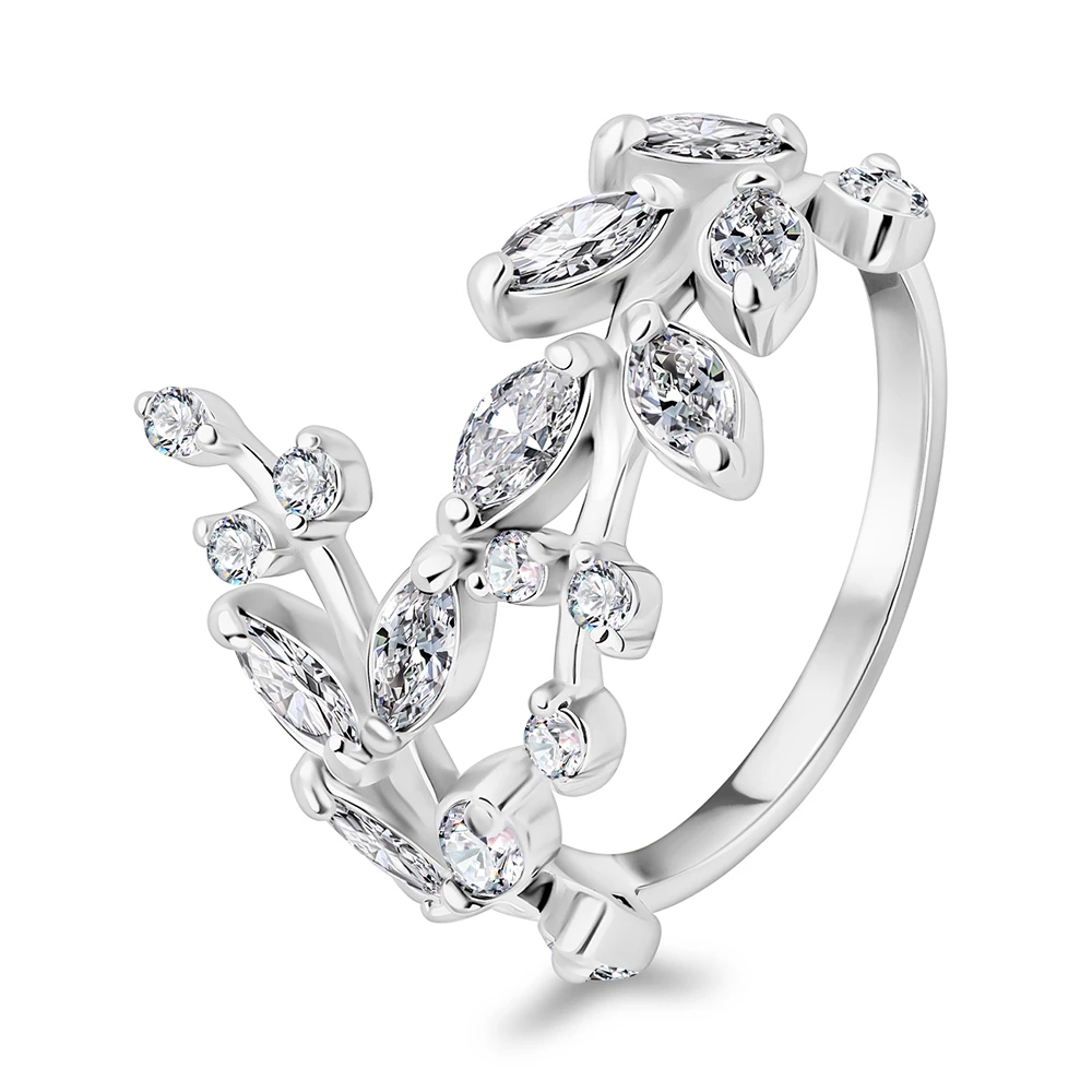 Кольцо с фианитами из серебра 925 пробы