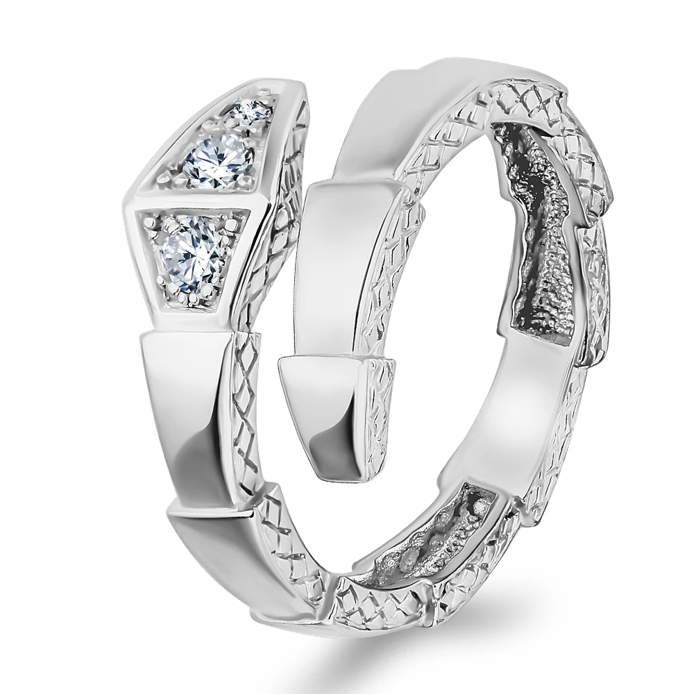 Кольцо  Змея с фианитами из серебра 925 пробы Кольцо  Змея с фианитами из серебра 925 пробы