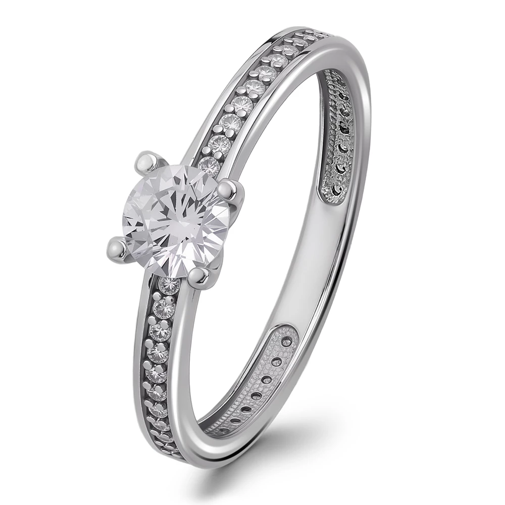 Кольцо с фианитами из серебра 925 пробы