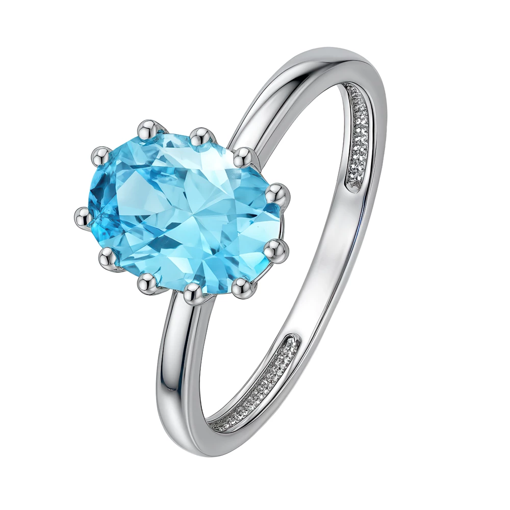 Кольцо с фианитом из серебра 925 пробы