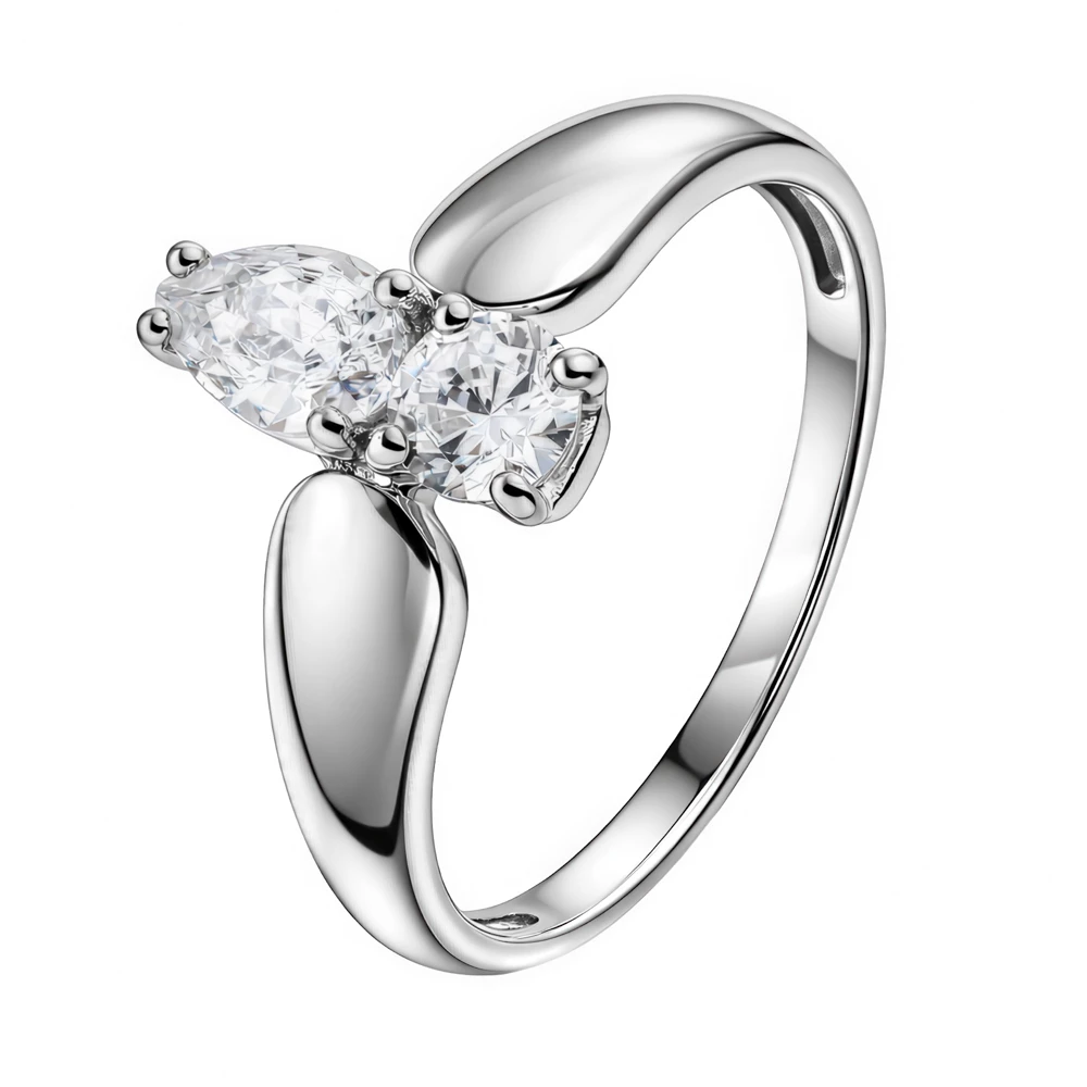 Кольцо с фианитами из серебра 925 пробы