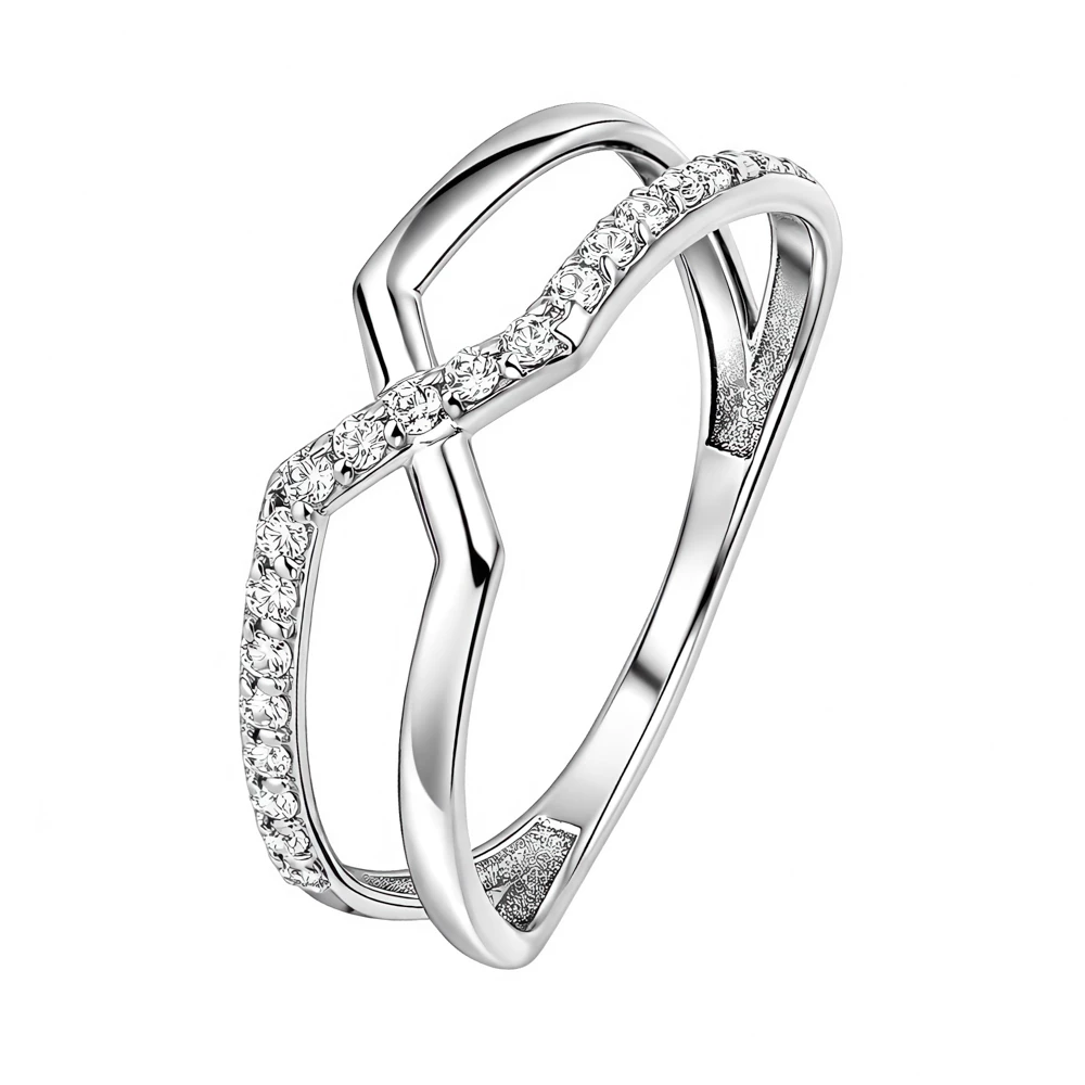 Кольцо с фианитами из серебра 925 пробы