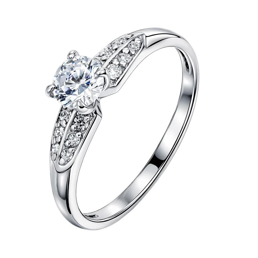 Кольцо с фианитами из серебра 925 пробы